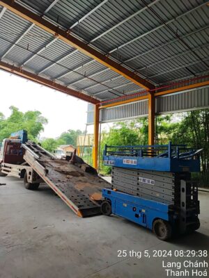 Bàn giao 3 xe 14m cho khách hàng